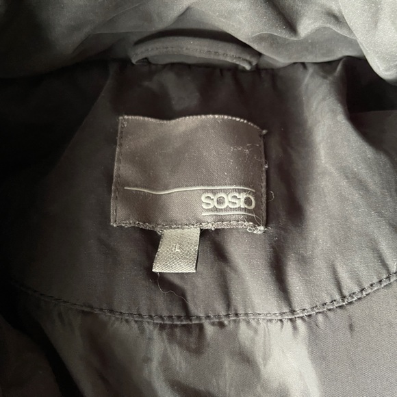 ASOS Black Puffer Jacket - Size L - Used - Picture 2 of 4